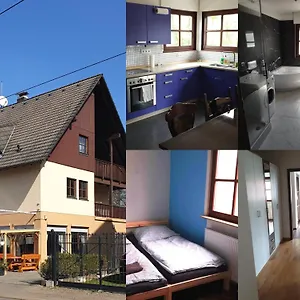 Mit 123qm Für 8 Personen Mit Sehr Großem Garten, Einfache Innen-ausstattung , Leipzig Deutschland